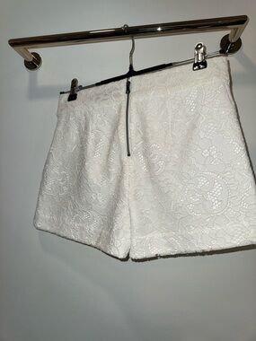 Alice + Olivia White Lace High-Waist Shorts